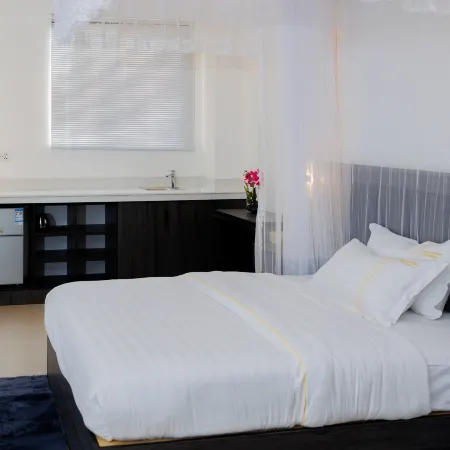 UCHA HOTEL & Suites