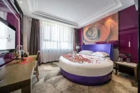 銀星麗呈ホテル（和田ナイトマーケット） Hotan Passenger Transport Terminal Dongjiao Branch周辺のホテル