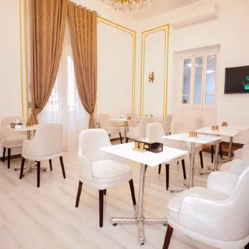 Downtown Antique Hotel