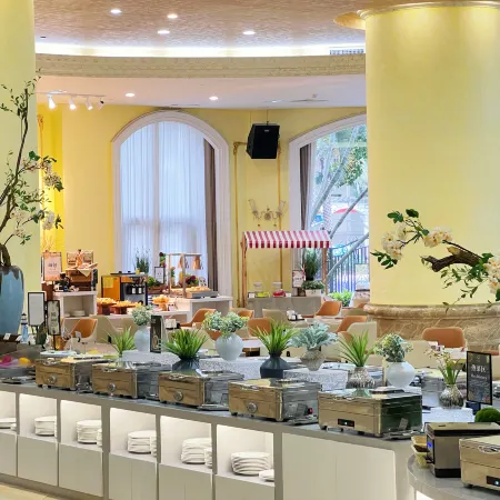 Country Garden Funyard  Phoenix Hotel Xinhui Jiangmen（Wanda Plaza ）