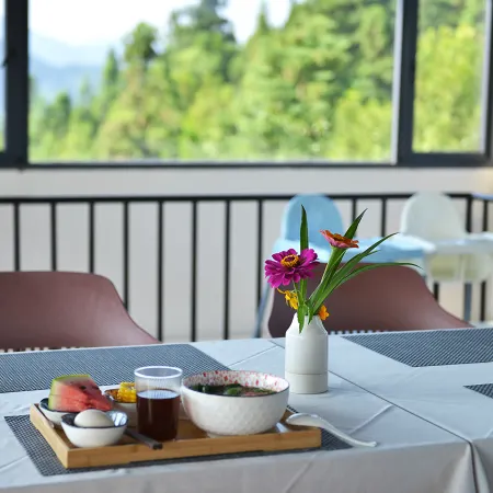 Mountamind Grand Mountain View Poetic Resort