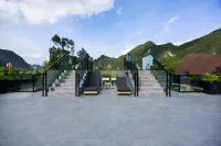 Rongzhuang Hot Spring Resort Hotel Hotels near Cuigu Wetland