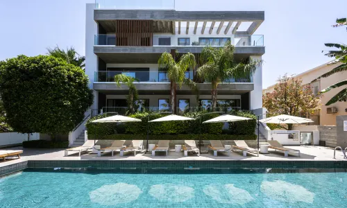 SOFIA Luxury Residence - Premium Apartments with Pool & BBQ, Rooftop Terrace, 5 Min to Sea