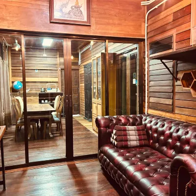 Baan9NAN Guest Home in NAN City Hotel berhampiran Stesen Bas