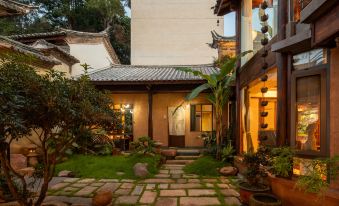 Xiyuan Homestay (Weishan Ancient City)