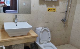 yiyang Luofi Hotel