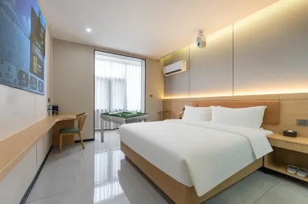 Longyi Hotel (Changbei Airport Branch) Отели рядом с Аэропорт Наньчан