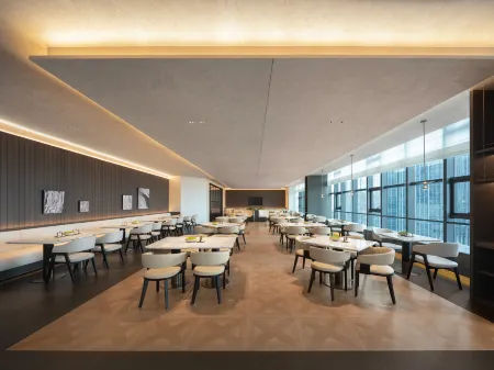 Guangzhou Panyu Changlong Wanbo Atour S Hotel Отели рядом с достопримечательностью «Guangzhou Vocational College of Technology & Business»