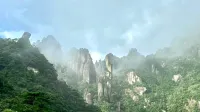 Sanyue Mountain · Scenic Mountain View Vacation Apartment (Sanqingshan Gangshou Cableway)