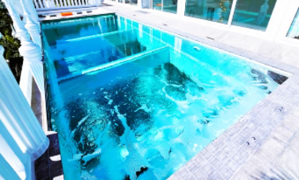 STARLAND Luxury Pool Villa Pattaya Walking Street