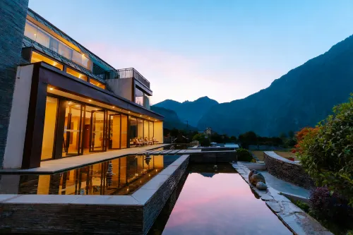 Bingzhong Luozhongding Garden Holiday Hotel - Balkoner