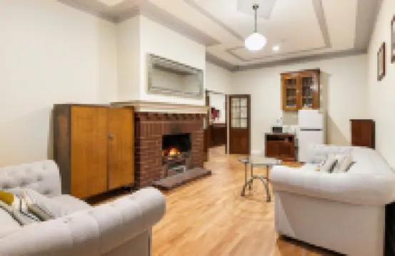 Canungra Hotel