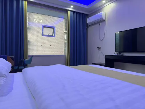 Jishou Xindezhou Hotel