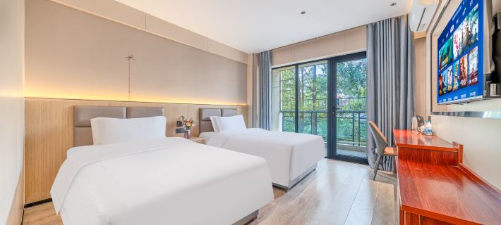 Ledong Hongyun Four Seasons Hotel (Jiusuo) Hotels in Ledong