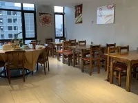 Senna Sunshine International Hotel（Independent Road Double Lion Square in SHV） Hotels near Samudera