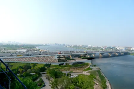 Pavilion Hotel Al Jaddaf - Former Citadines Culture Village Отели рядом с достопримечательностью «Apricot Tower»