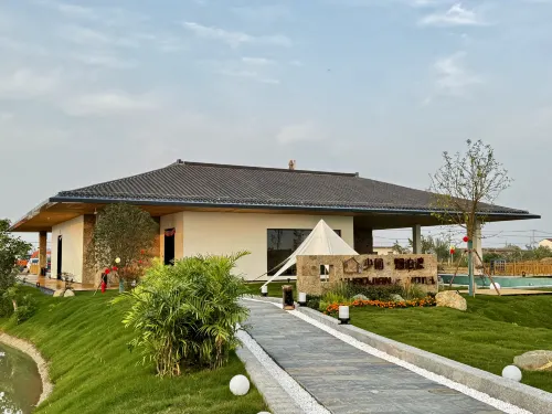 Shaojian · Yanpodu | Sheye · Hot Spring Private Bath Boutique Stay (Huoqiu) - parking