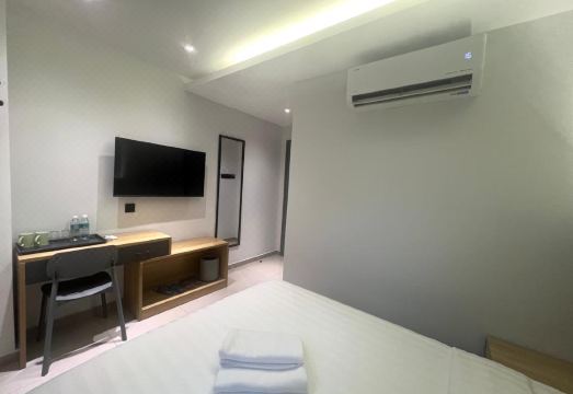 3. Hotel M9..