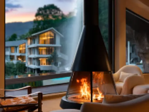 Su Ri Qinghe Cliff Waterfall Wild Luxury Hotel Hotels in Chishui