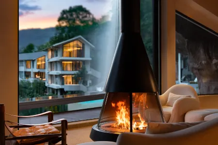 Su Ri Qinghe Cliff Waterfall Wild Luxury Hotel