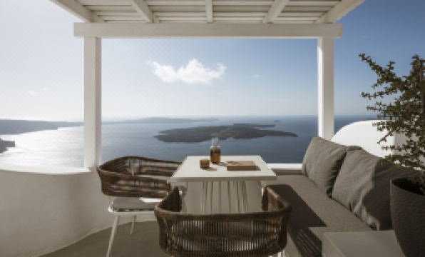 Aqua Luxury Suites