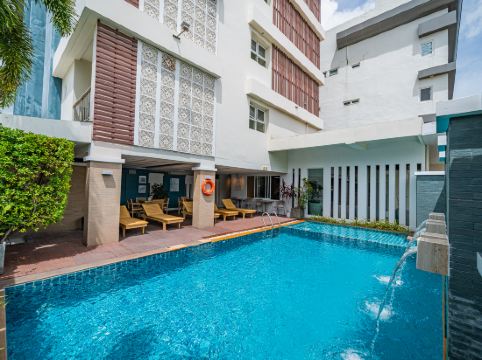 โรงแรม ราทาน่า รัษฎา