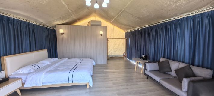 HongJiang Qingjiang Lake International Camping Base Hotels in HongJiang