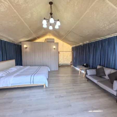 HongJiang Qingjiang Lake International Camping Base