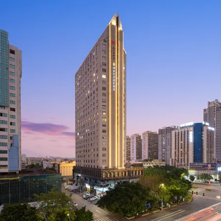 Victoria Lizhi Hotel (Tianyi International Branch, North Square, Maoming High speed Railway Station)