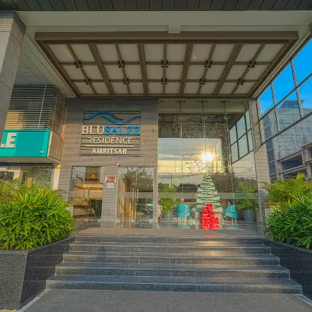 BluSalzz Residence Amritsar Отели рядом с достопримечательностью «Колледж Хальса»