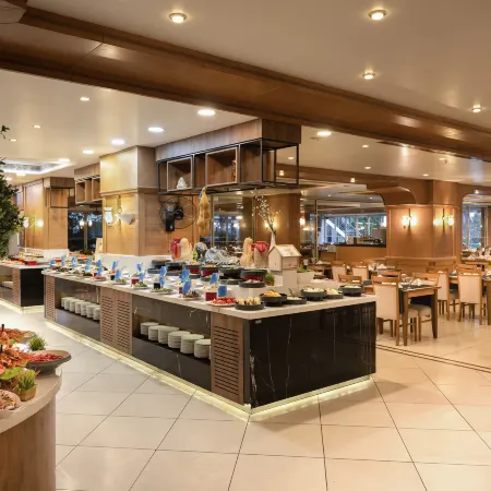 Porto Bello Hotel Resort & Spa