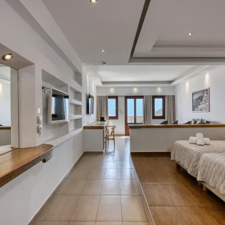 Splendour Hotel & Suites