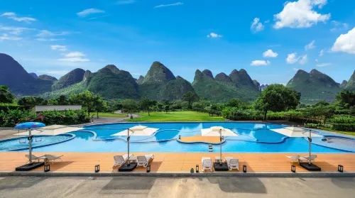 Xishi Manor Resort Hotel(Yangshuo Ten-MileGallery Yulong River Branch)