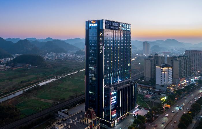 Mid-Level Hotel