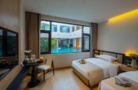 Lugu Lake Qingchen International Lake View Resort Manor (Daluoshui Pier Branch)