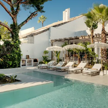 Anfitrión Villas & Suites