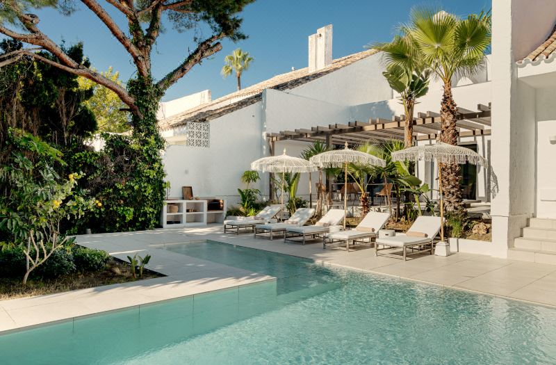 Anfitrión Villas & Suites