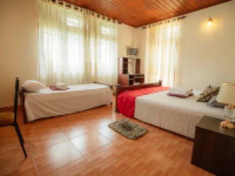 Airport Serenity Villa Hotels in Gampaha