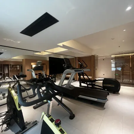 Meizhu Yuexiong Hotel (Beihai High-Speed Railway Station)
