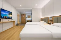 Zhaolanju Holiday Hotel