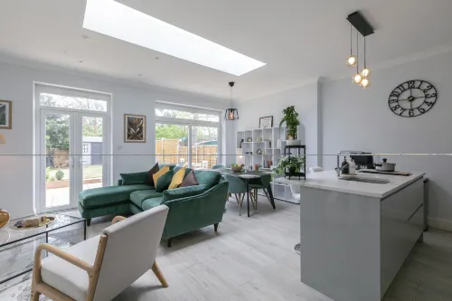 Stunning London 5 Bedroom 3 Bath House with Garden Near Hampstead Sleeps 10 - Виллы