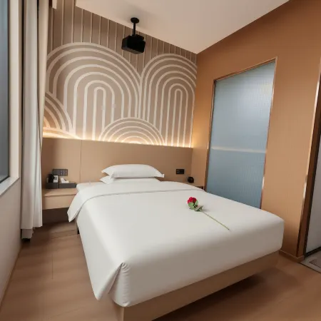 Yuanmou Aishang Hotel (Yuanma Night Market Branch)