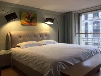 Landai Executive Apartment (Shanghai Lujiazui Financial District Fangdian Subway Station)