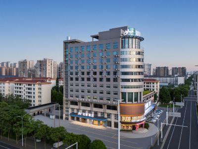 Home Inn (Changde High-speed Railway Station Huanlecheng Branch)