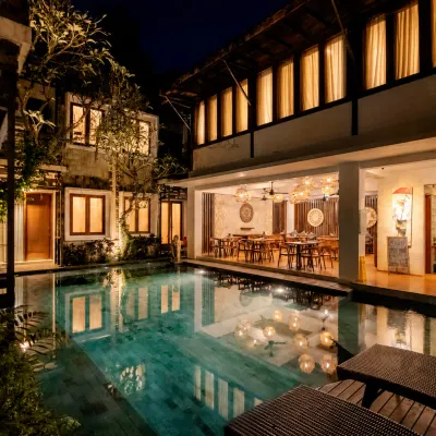 Kakul Villas & Suites Các khách sạn gần Hang Voi