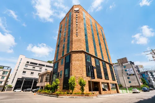 Brown dot Hotel Samsan