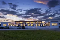 Nalan Tianye Homestay (Fengning Bashang Grassland China Horse Town Tourist Resort) - balcony