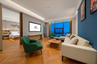 Grand Rezen Hotel Zhaosu  (Tianma International Tourism Cultural Plaza Jiefang Street) - parking