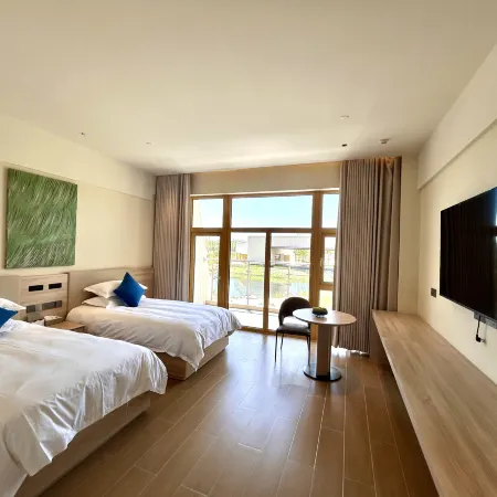 Zhongdu Milan Flower Light Luxury Hotel