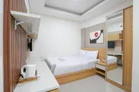 Dzawani Syariah Rajawali Near Pakuwon Mall RedPartner - Hostels